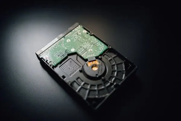 Hard disk drive